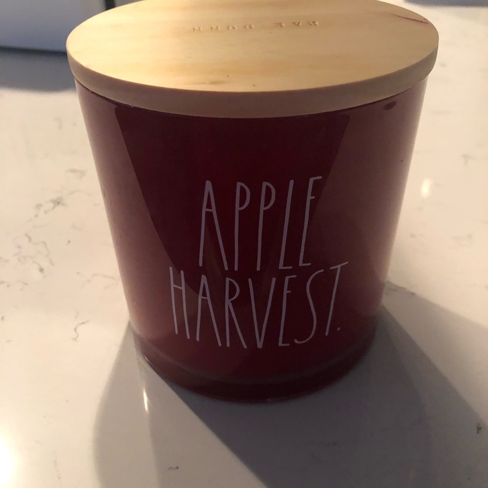 Rae dunn apple harvest large candle